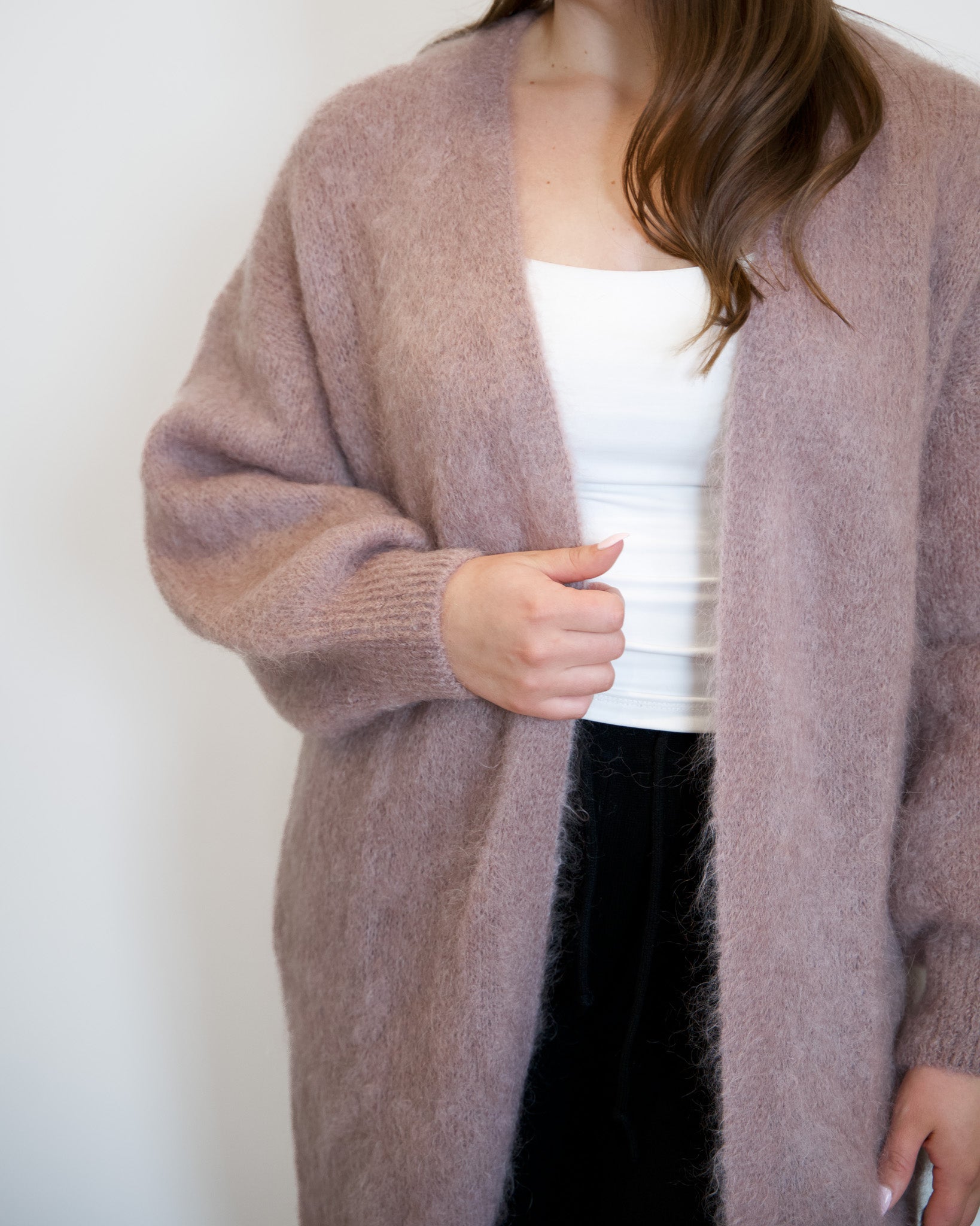 Pitkä mohairneuletakki, beige