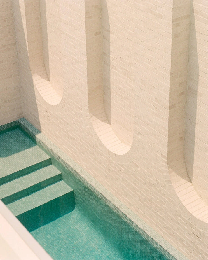 Brick By Brick - arkkitehtuuria ja sisustusta tiilistä