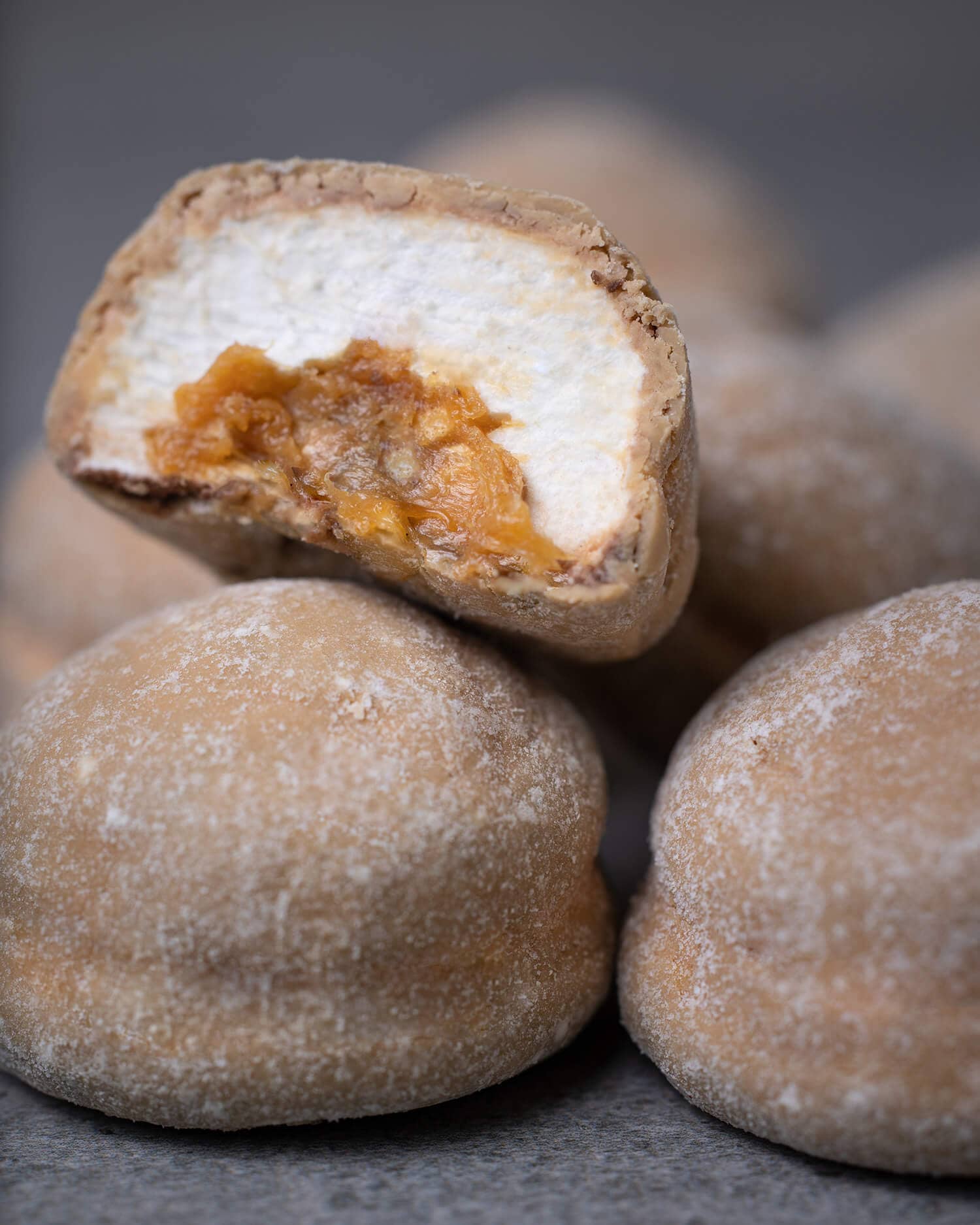 Täytetty vaahtokarkki, dulce-suklaa