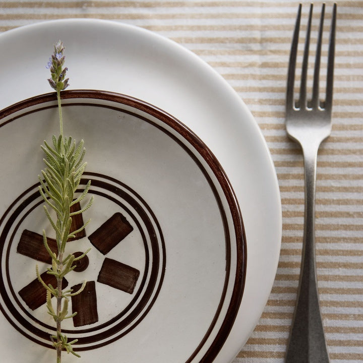 TRAY | CLAY | Ø 25 CM MOCCA